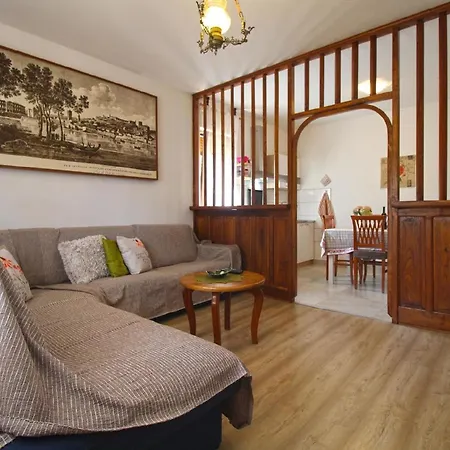 Apartment Fuer 6 Personen Ca 90 Qm In Muntic, Istrien Suedkueste Von Istrien Muntic